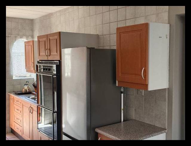 2 BEDROOM TOWNHOUSE FOR SALE IN GLEN MARAIS